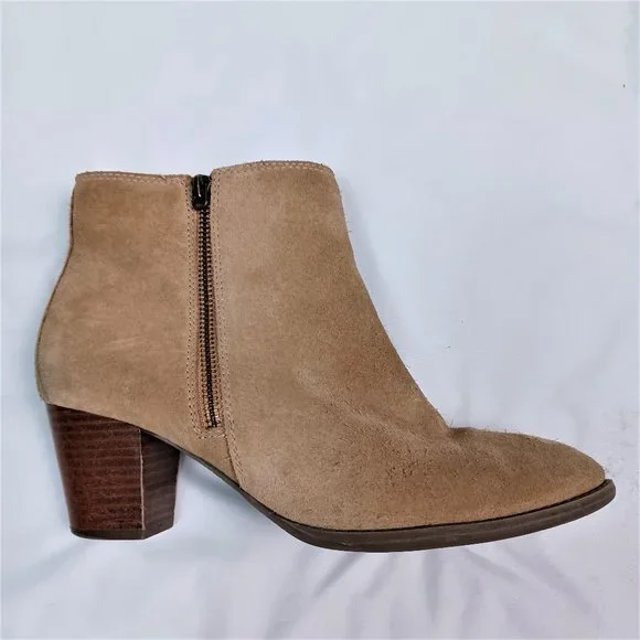 Vionic | Shoes | Vionic Tan Suede Madeline Ankle Boots Size  display picture 3